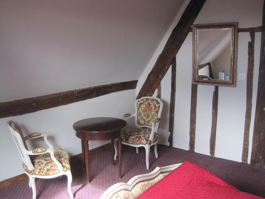 Les Trois Cheminees Chambres D'Hotes Livarot-Pays-d'Auge エクステリア 写真