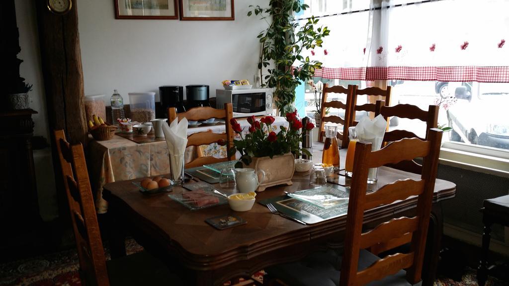 Les Trois Cheminees Chambres D'Hotes Livarot-Pays-d'Auge エクステリア 写真