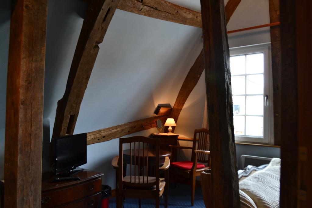 Les Trois Cheminees Chambres D'Hotes Livarot-Pays-d'Auge エクステリア 写真